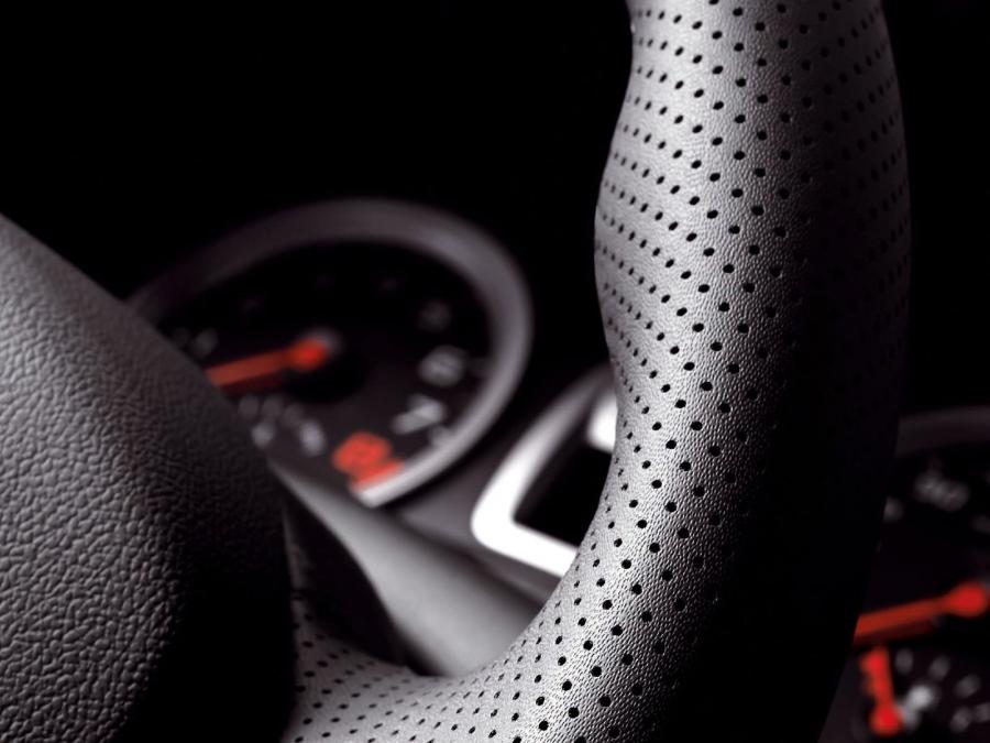  Renault Clio R.S. 2.0 16V 2006 года  (фото 22 из 125)